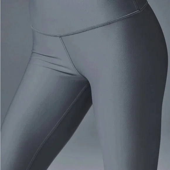 ALO Yoga High-Waist Airlift Leggings - Picture 8 of 10